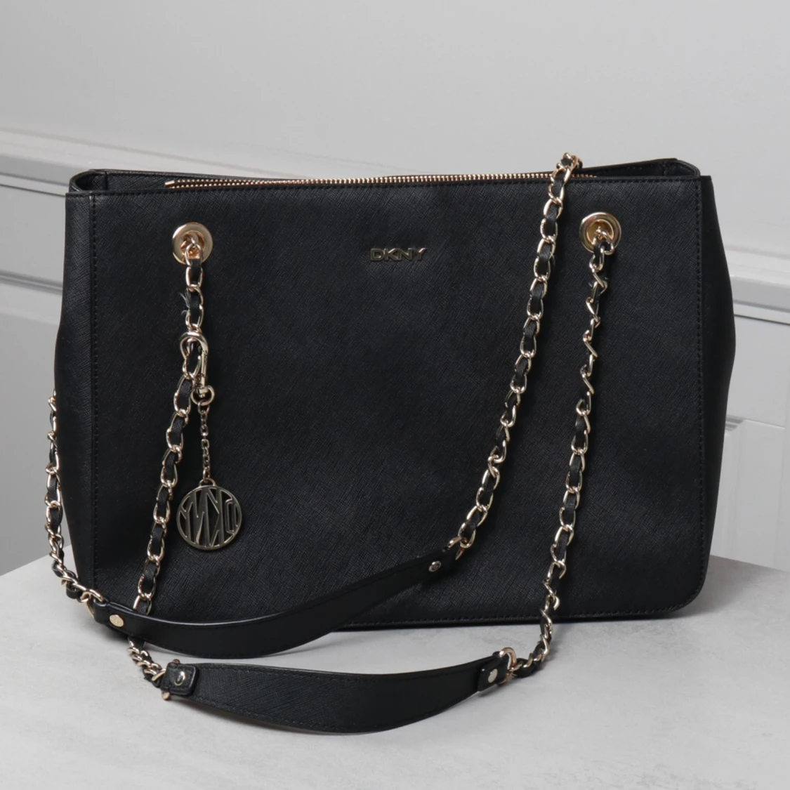 DKNY väska