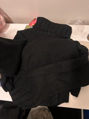 Hoodie  - Båda tröjor för 100 bara 