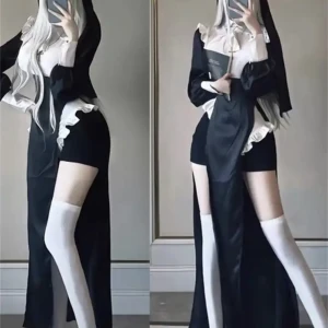 Nunna kostym - Har två nunkostymer som endast är provade, säljs pga att dom va för små. Storlekarna är XXL och 4XL men passar S-M och S