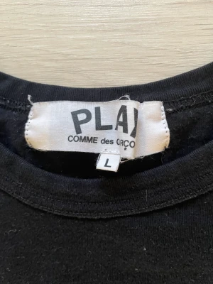 Långarmad t-shirt - Säljer ju en långarmad t-shirt, använd ett fåtal gånger