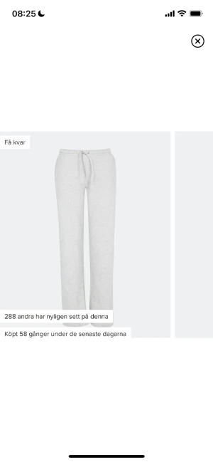 Mjukisbyxor bikbok low waist - Storlek S, säljer för att jag inte använder. Använd ett fåtal gånger