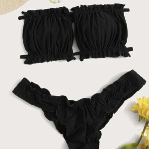 Bikini set - Super fint bikini set, strl L, passar även M! Helt nytt set