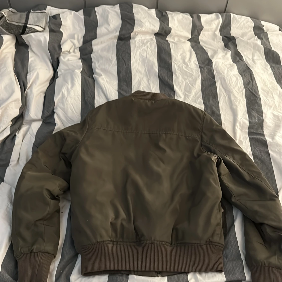 Bomberjacka  - 90
