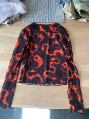See through fire top - Den är begagnad, XS på storlek och är från Bershka. 
