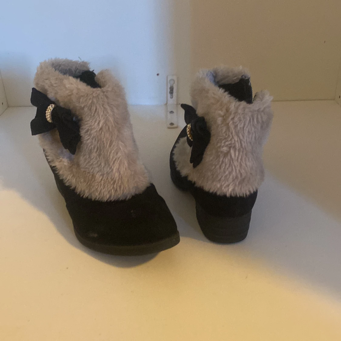 Högklackat med rosset - 91