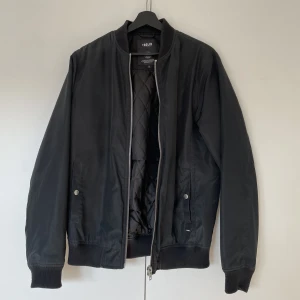 Bomberjacka - Bomberjacka bra skick!