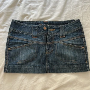 Jeanskjol - Jeanskjol i xs (uppskattad storlek) 