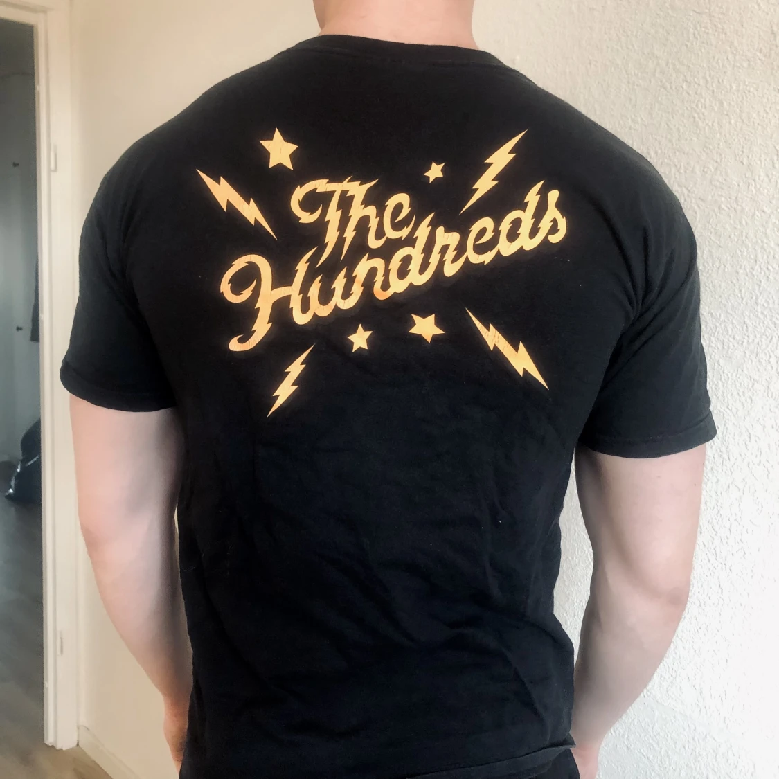T-Shirt The Hundreds