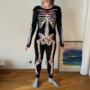 Halloweenkostym - En halloweenkostym från H&M 