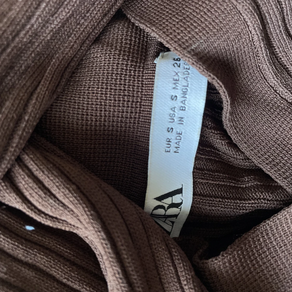 Brun tröja från zara  - 90