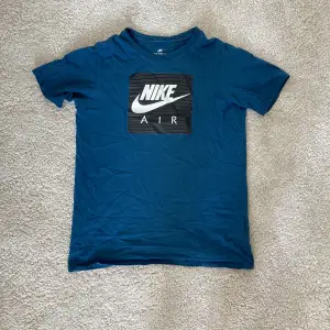 Snygg T-shirt från Nike