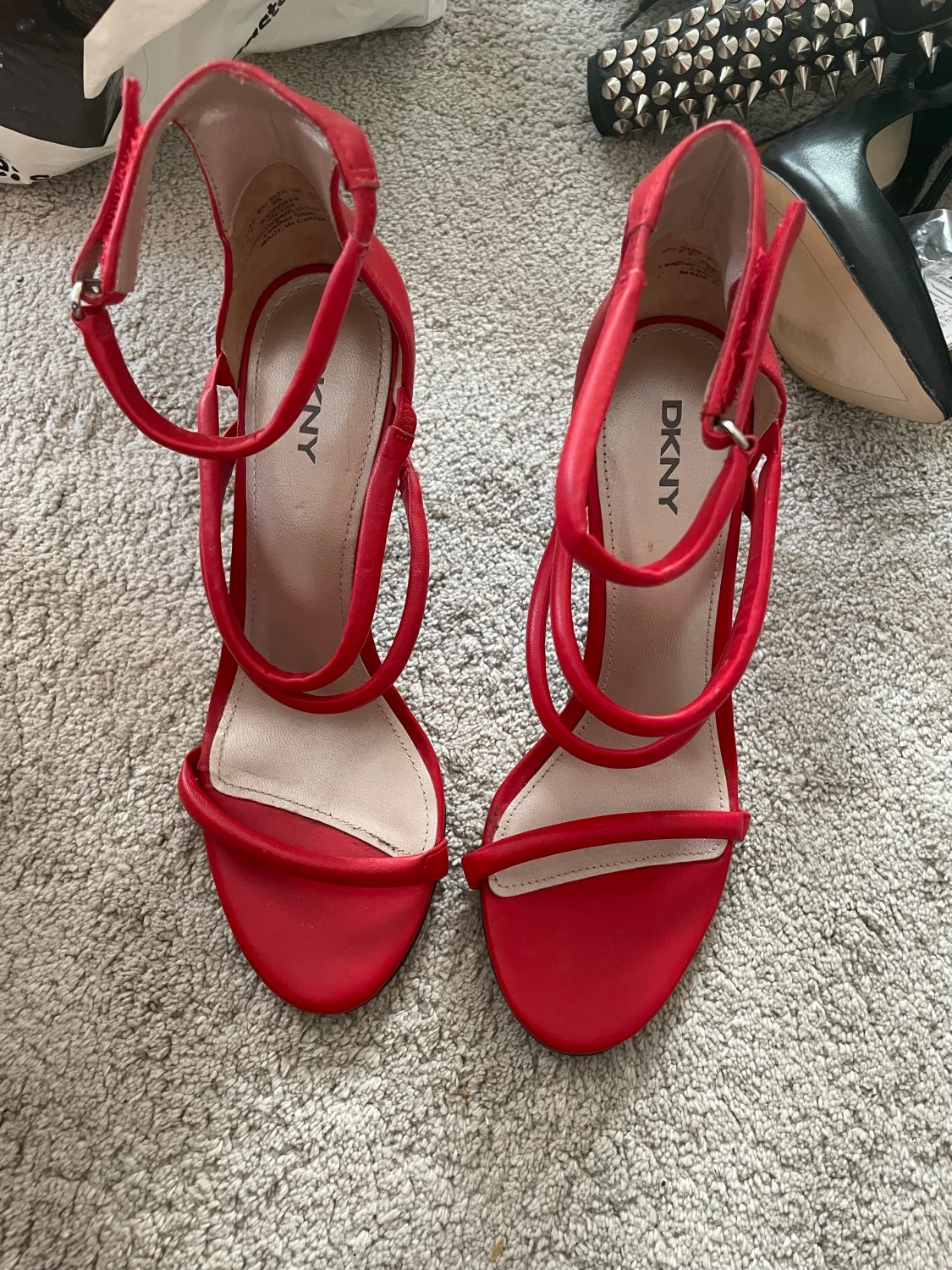 DKNY klackskor helt nya - 90