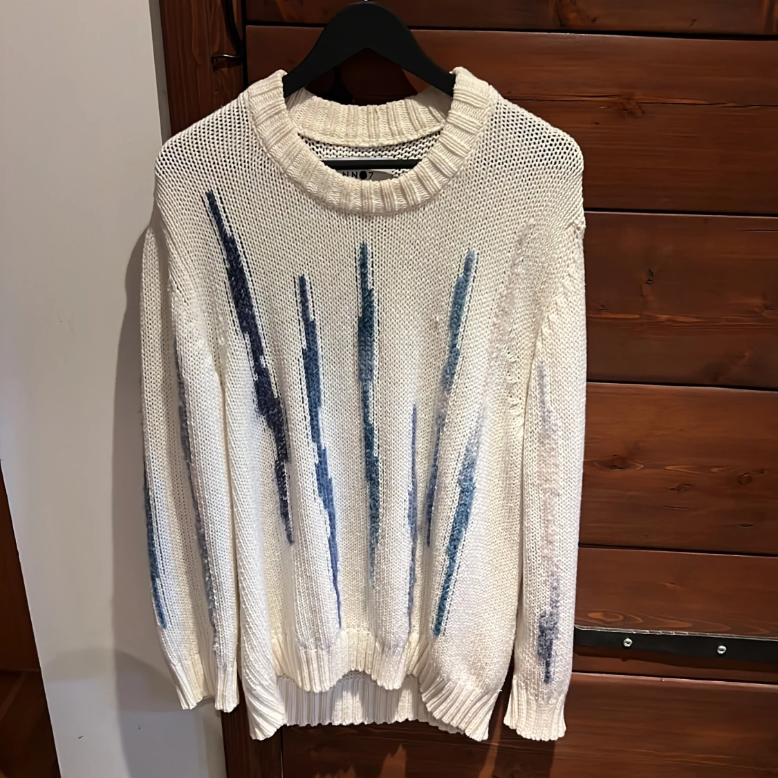 NN07, stickad tröja