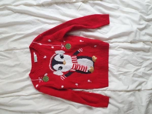 Barn tröja, jul , pingvin  - Söt barntröja  Se bilder!   Perfekt till jul 