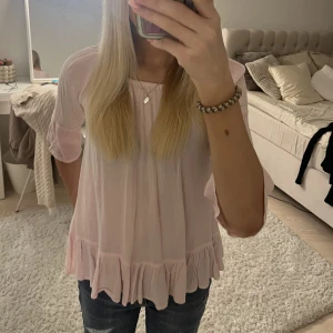 Fin blus - Blus från plick. Aldrig använd❤️ Är 1,63 typ