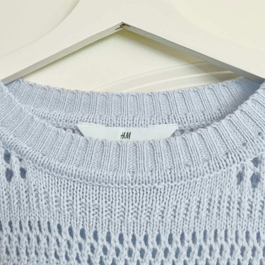 Ljusblå stickad tröja - 91