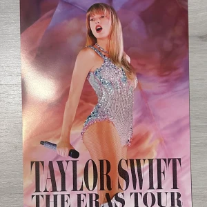 taylor swift poster  - taylor swift poster!  kan beställa fler än en skriv bara till mig!!