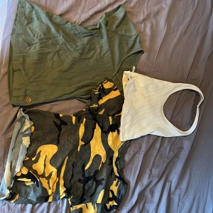 Fina tröjor/linnen - 50kr för en, 100 för alla 3 :) säljer för är inte riktigt min still längre. Måste bli av med allt innan jag flyttar så priset är diskutterbart!