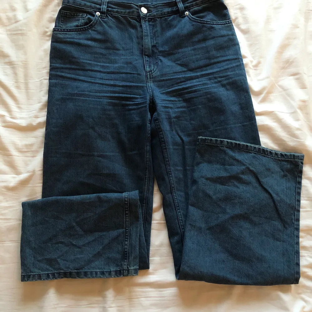 Jeans från Monki i strl 31. Använda sparsamt. Köpare står för frakten. . Jeans & Byxor.