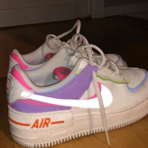 Air force 💓 - Säljer mina Airforce shadow pga att jag inte använt dem ordentligt. Buda gärna!💓 