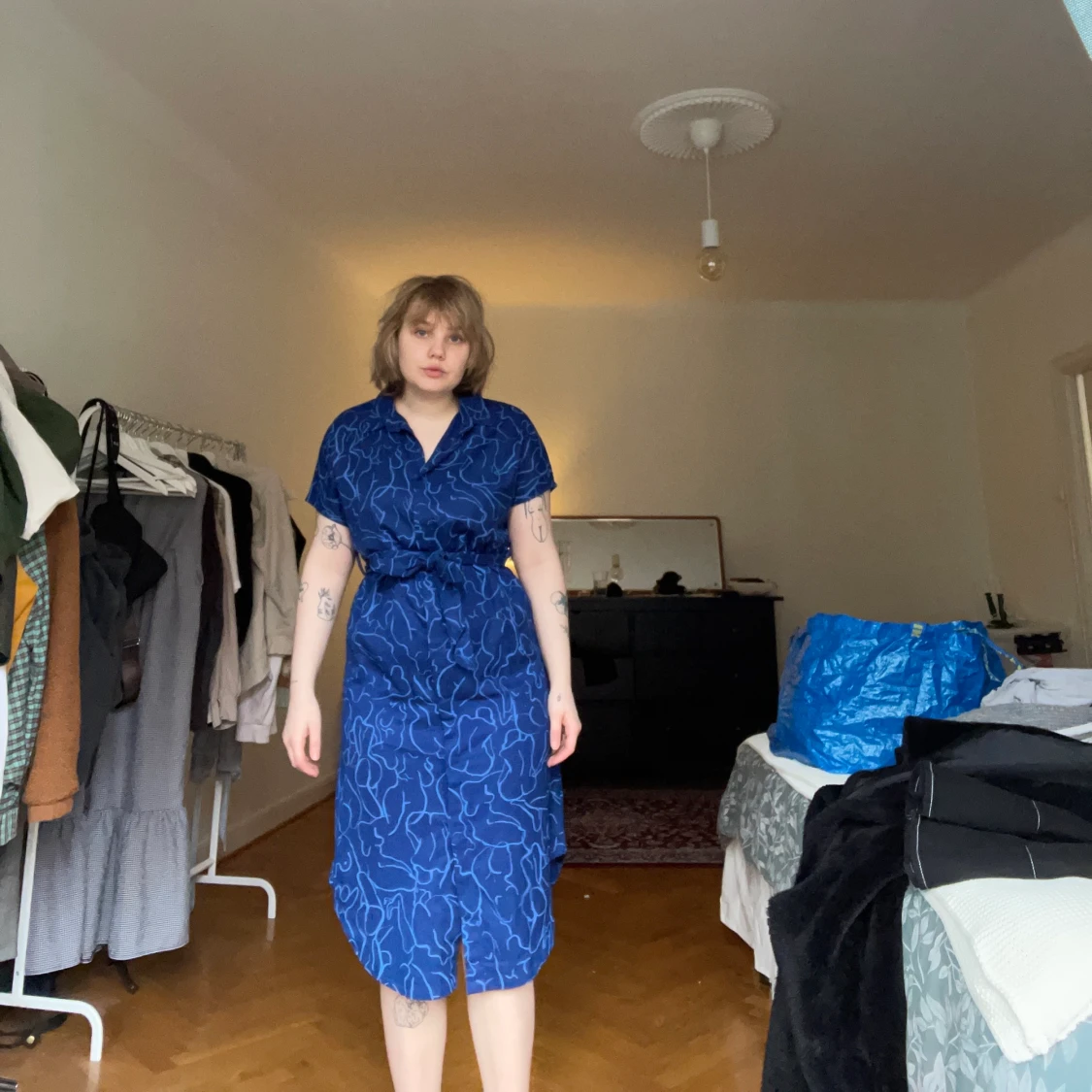 Blåmönstrad skjortklänning  - 90