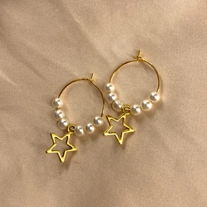 Örhängen⭐️ - - 30kr💞                                                                            Smyckenz.se på Instagram✨