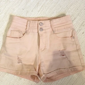 Shorts  - Rosa shorts i storlek xs-s tror jag. Frakt tillkommer på 11kr💖