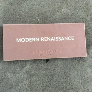Anastasia - Modern renaissance - Denna goding väntar på en annan ägare än mig, provad 2-3ggr.