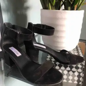 Heels från Nelly. Som ny Storlek 37