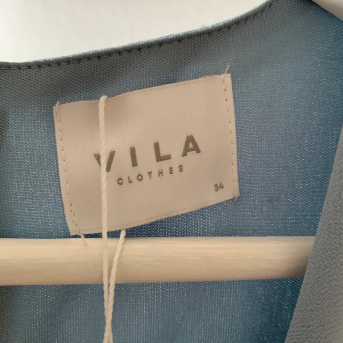 oanvänd klänning - 90