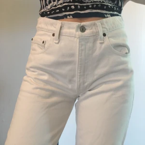 Levis jeans - Underbara Levis, perfekt längd på mig som är ca 168 cm. Frakt 63kr❣️