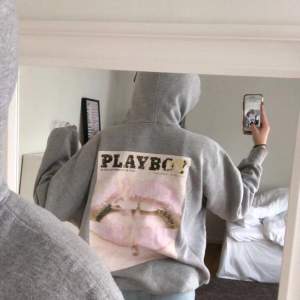 Säljer min Playboy hoodie, vid snabb affär kan ni få den för 300kr inklusive frakt