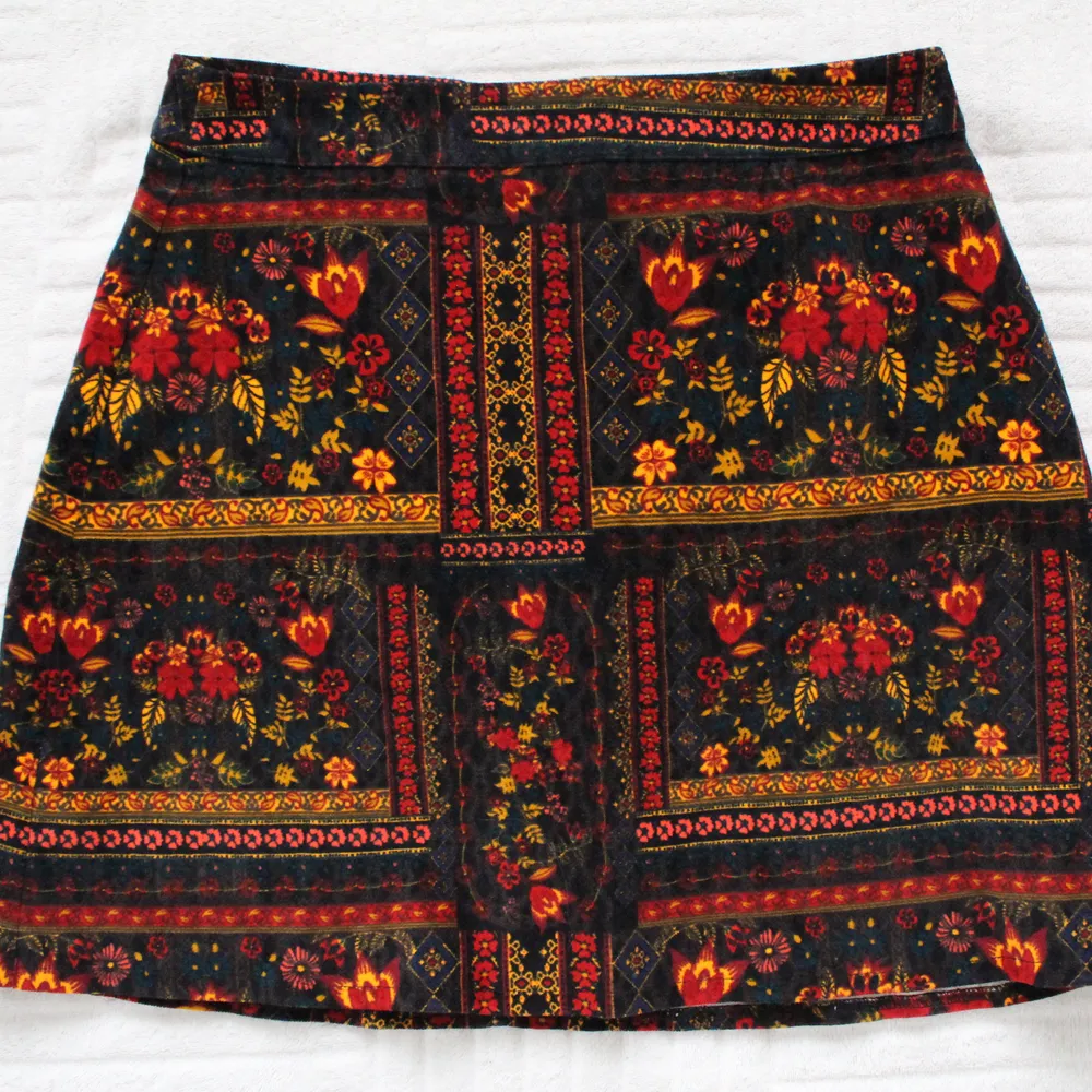 Short skirt - 98% cotton, 2% spandex - unused - Coachella collection. Kjolar.