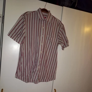  - Kortärmad vintageskjorta 
