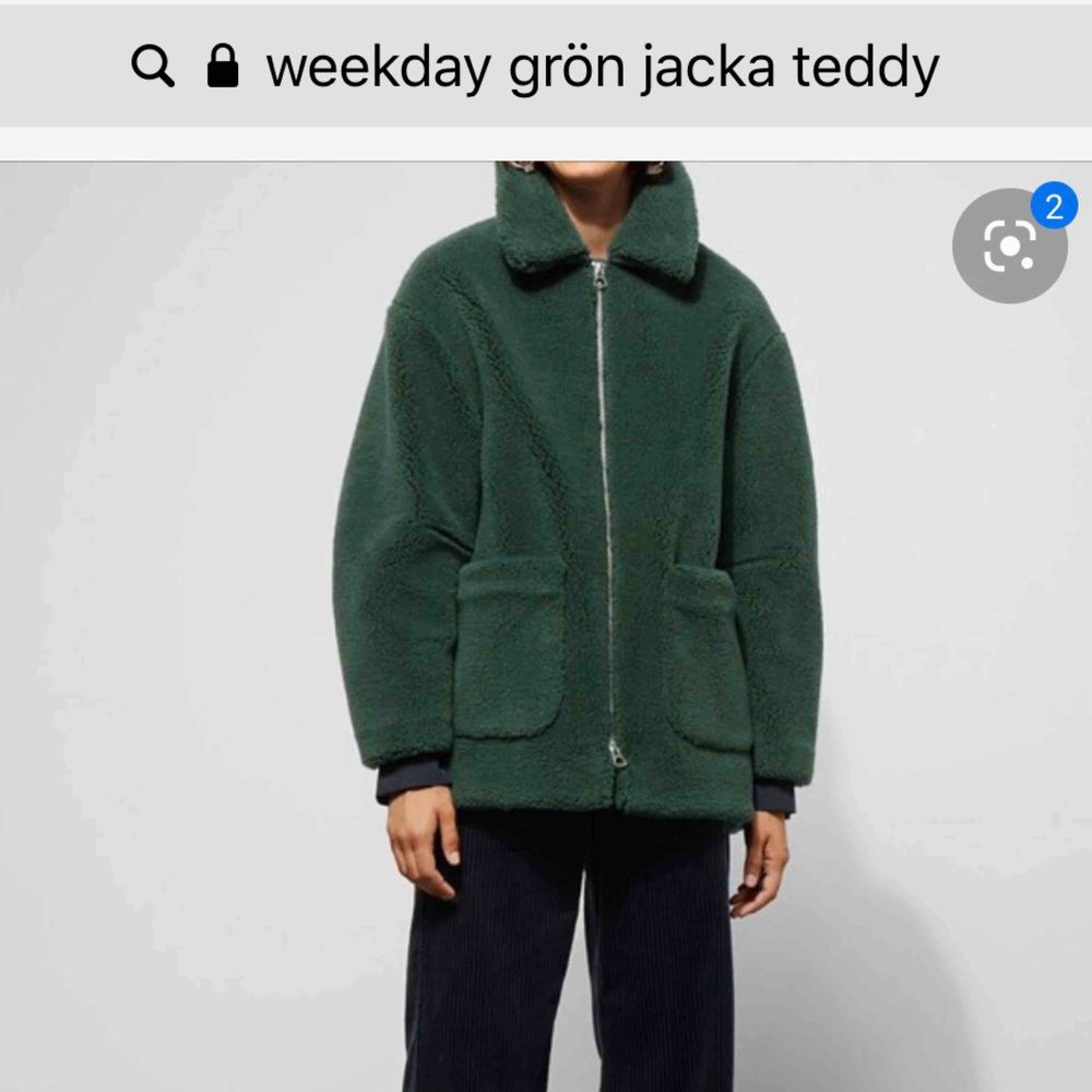 Grön teddy jacka ifrån weekday | Plick Second Hand