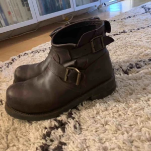  - Primeboots storlek 37