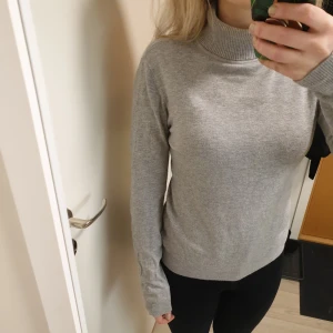  - Grå tröja från veromoda