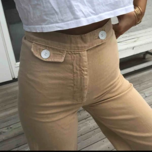  - Oanvända byxor från Zara