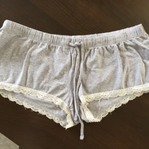  - Spets Shorts H&M. Finns i Hässelby 