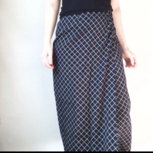  - Omlottkjol, 90-tal.