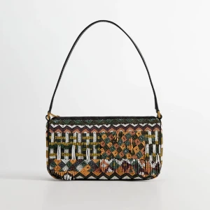 Väska från mango i fint skick - Aldrig använd!!😊