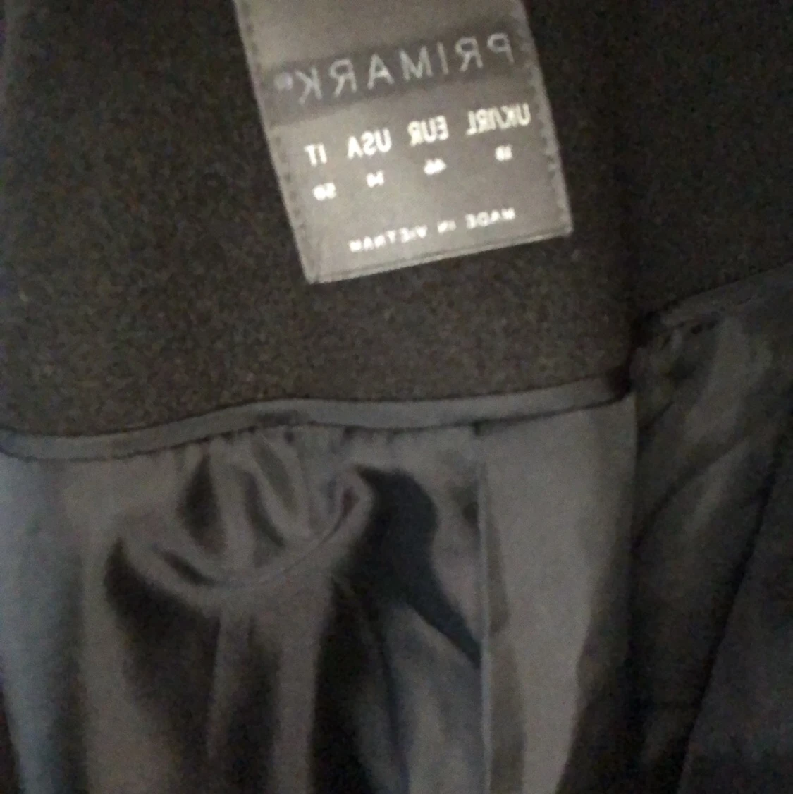 Svart jacka perfekt  - 91