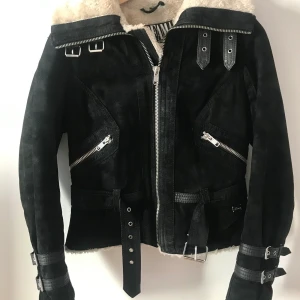 Jofama By Kenza Jacka - Storlek 36, använt skick men inga skador! Rök och djurfri. 