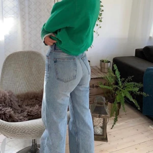 Zara jeans raka ljusblå - Storlek 34/36 Fint skick Slutsålda