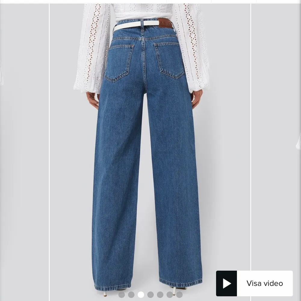 Ett par superfina jeans från Nakd som aldrig är använda prislapp och allt finns kvar! Köparen står för frakten:). Jeans & Byxor.