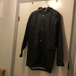 Regnjacka  - Regnjacka från lager157