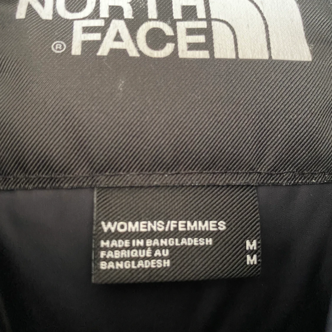 INTRESSEKOLL! North face nuptse puffer jacket - 90
