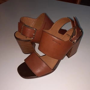 Skor Vagabond  - Fina skor från Vagabond använda en gång. Stl 40. 