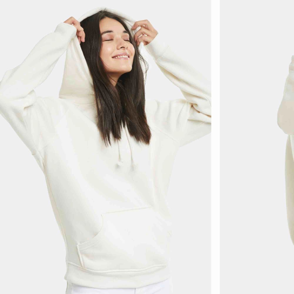 undrar om någon skulle vara intresserad av en vanlig vit hoodie från bikbok i strl XS, skriv om ni skulle va de och för hur mycket ni skulle vilja köpa den för. Tröjor & Koftor.