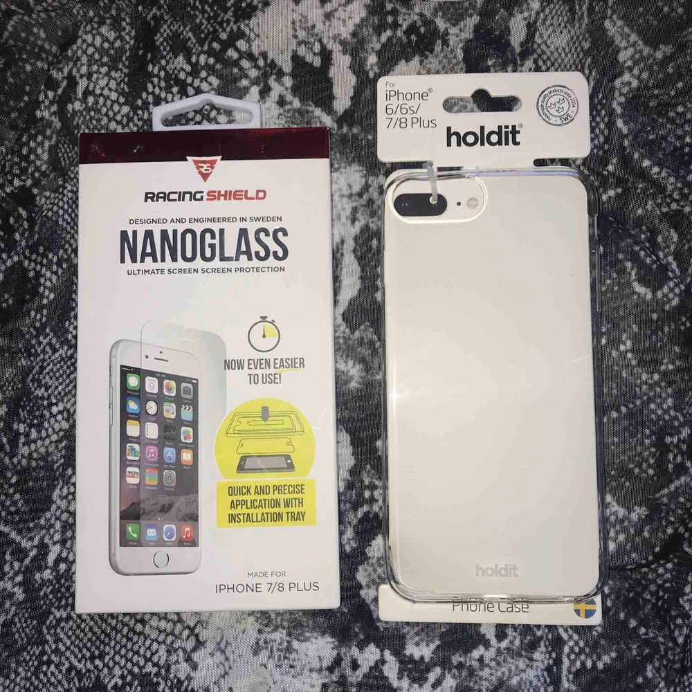 Två helt oöppnade tillbehör till en iPhone 6,7,8 plus. Ett skydds glas köpt för 99 kr säljs för 50 kr. Ett genomskinligt skal köpt för 99 kr säljs för 50 kr.✨. Övrigt.